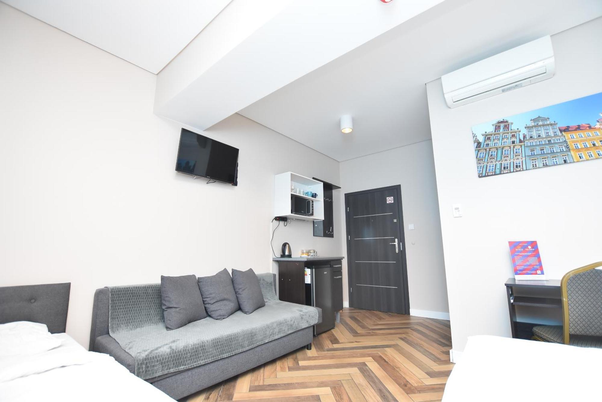 Dukes Apartments - Wita Stwosza Βρότσλαβ Εξωτερικό φωτογραφία
